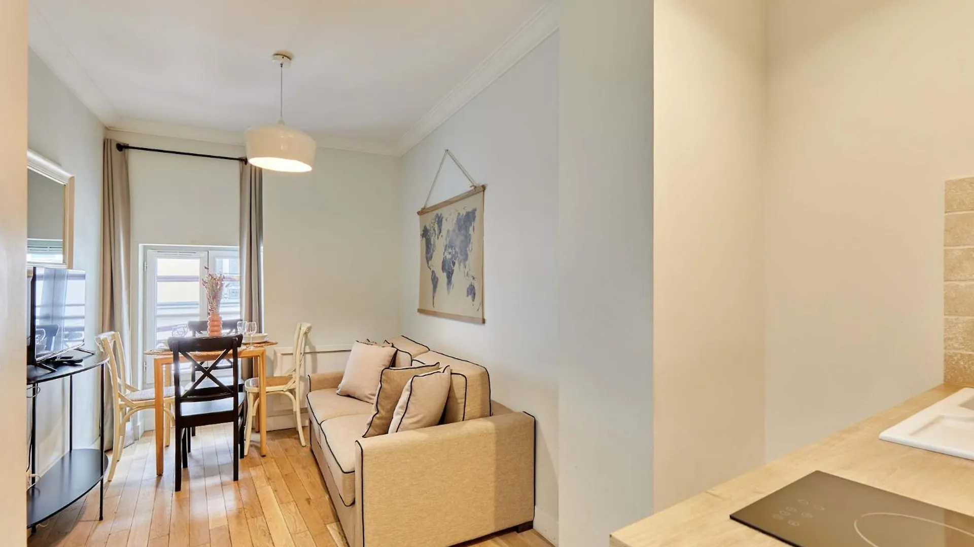 Apartement With Ac Center Of פריז דירה