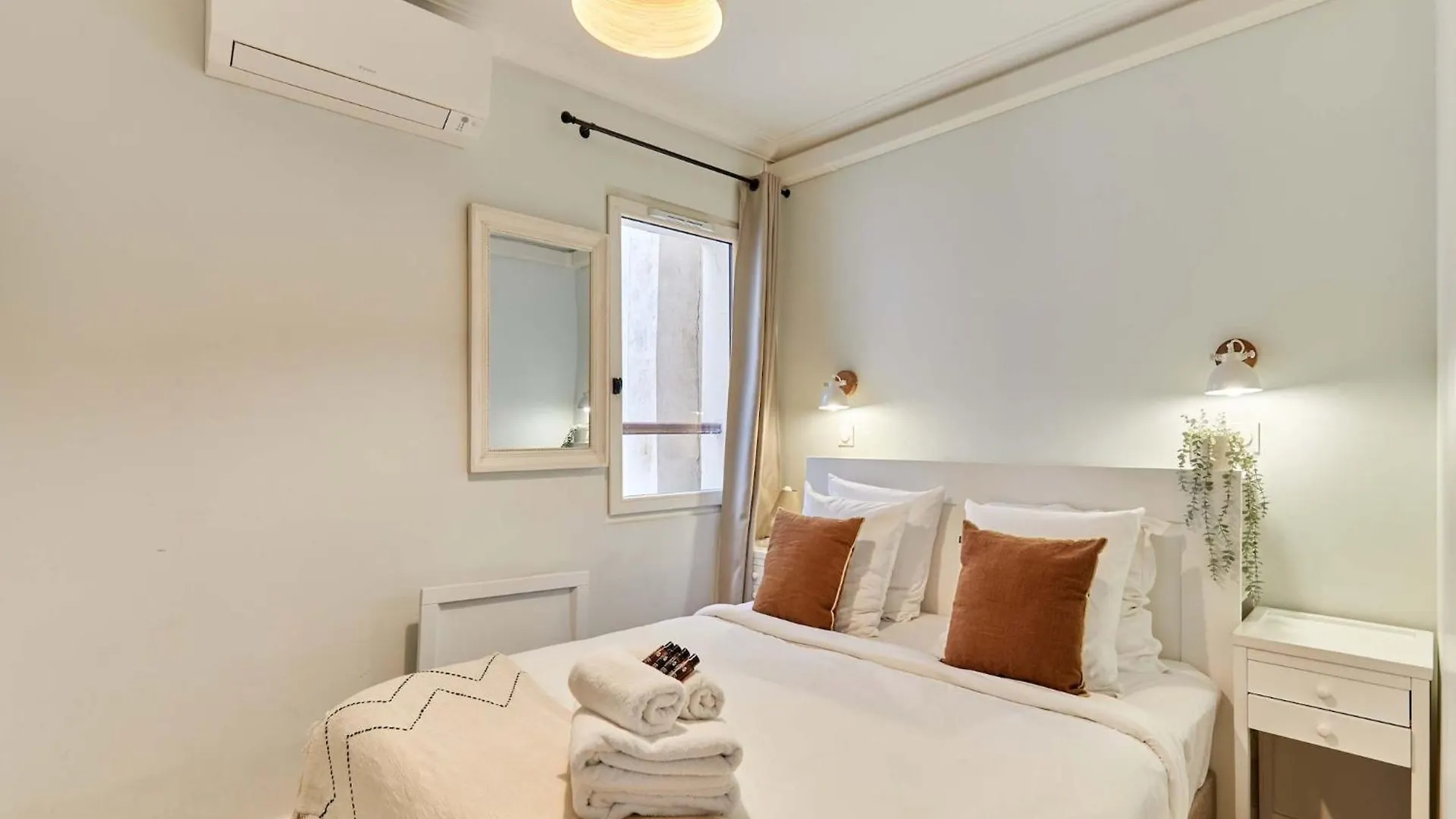 Apartement With Ac Center Of Paris