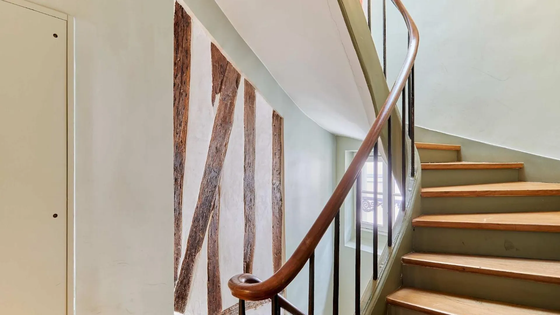 Apartement With Ac Center Of פריז דירה